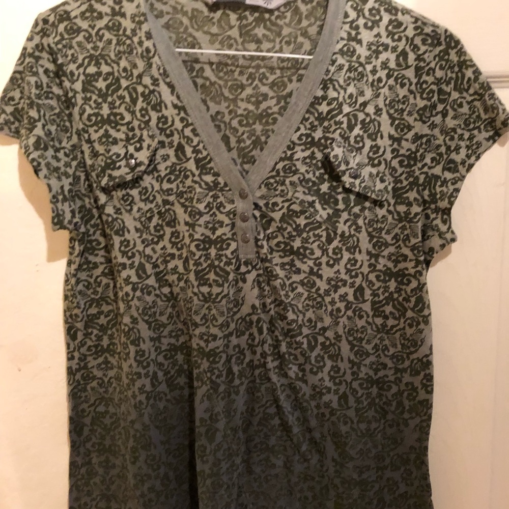 Dark green ombre shirt